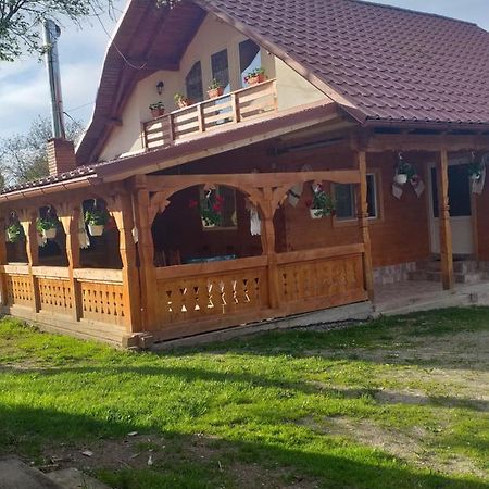 Casa Alina Breb Guest House Ngoại thất bức ảnh